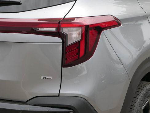 New 2025 Kia Seltos X-Line image 4