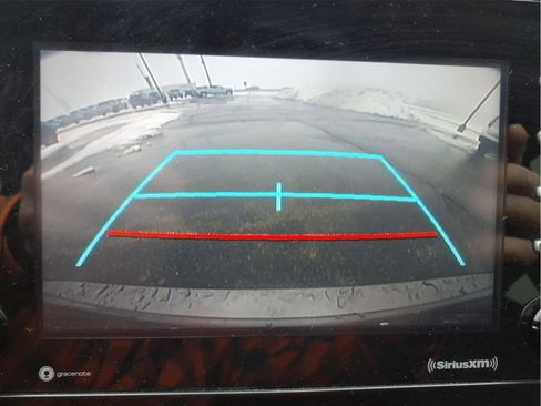 Used 2023 Toyota Camry SE image 29