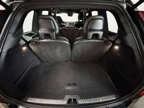 Used 2017 Volvo XC90 T6 Momentum w/ Vision Package image 7