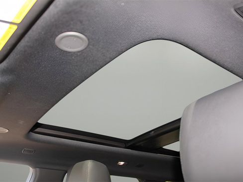 Used 2026 Land Rover Range Rover Evoque S image 27