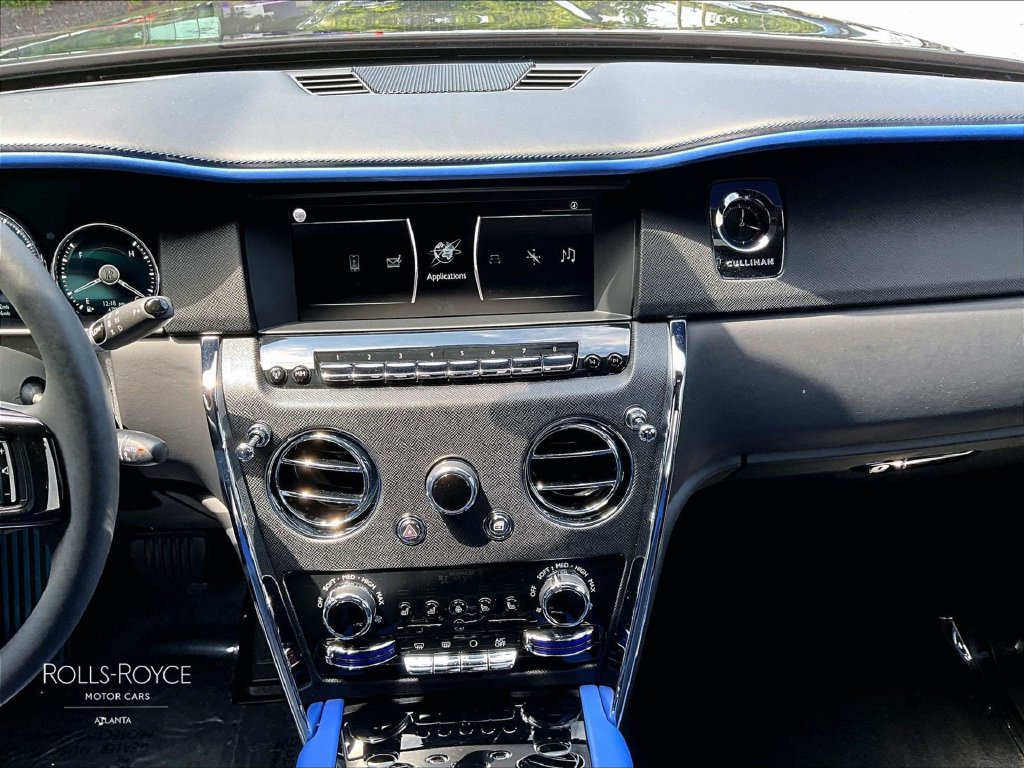 Certified 2023 Rolls-Royce Cullinan AWD/4WD image 7