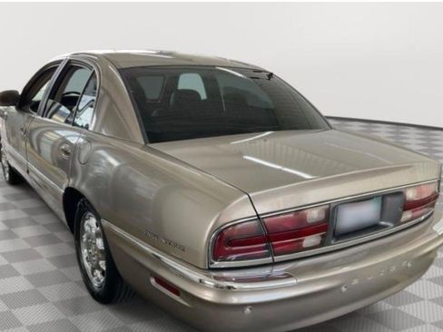 Used 2004 Buick Park Avenue w/ Prestige Feature Package FWD image 3