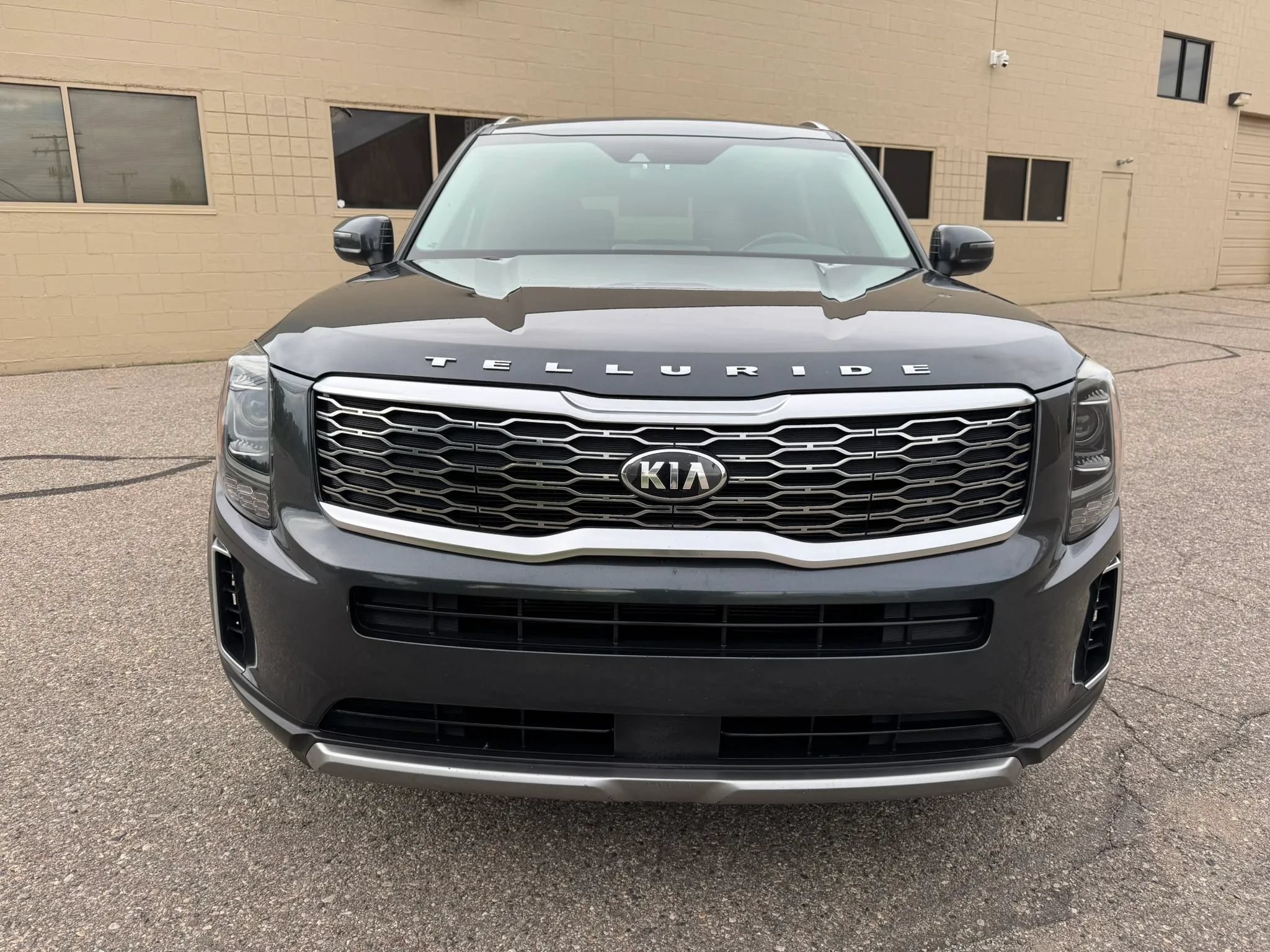 Used 2020 Kia Telluride EX w/ EX Premium Package AWD/4WD image 2