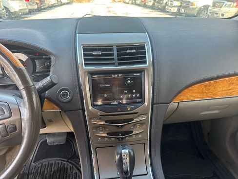 Used 2011 Lincoln MKX AWD w/ 101A Rapid Spec Order Code image 10