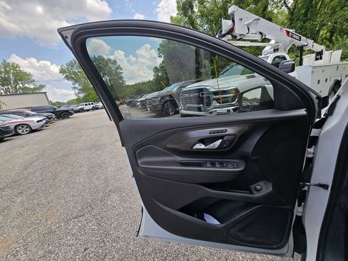 Used 2019 GMC Terrain SLT w/ Preferred Package AWD/4WD image 21