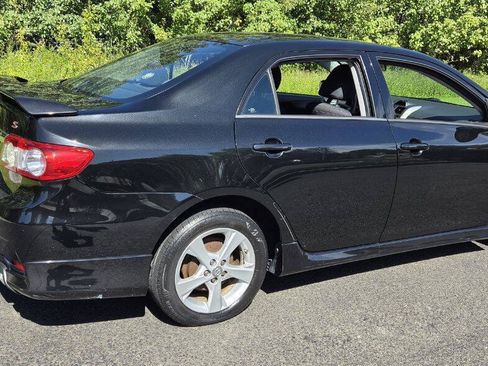 Used 2013 Toyota Corolla S FWD image 3
