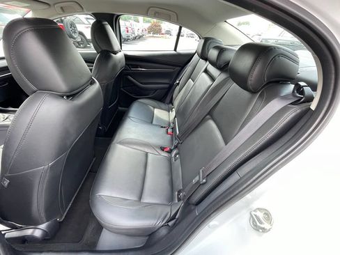 Used 2024 MAZDA MAZDA3 s FWD image 17
