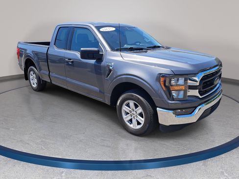 Used 2023 Ford F150 XLT w/ Equipment Group 301A Mid RWD image 3