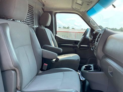 Used 2016 Nissan NV 3500 S w/ Power Package RWD image 19