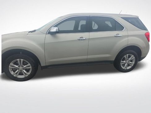 Used 2013 Chevrolet Equinox LS FWD image 2