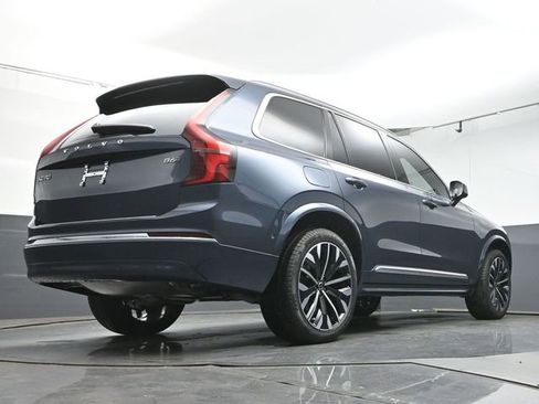 Used 2026 Volvo XC90 B6 Plus w/ Protection Package Premier image 41
