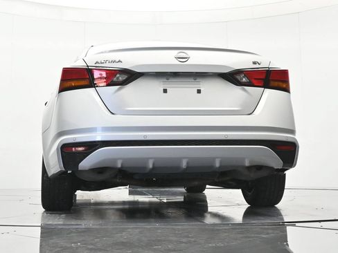 Certified 2024 Nissan Altima 2.5 SV FWD image 41