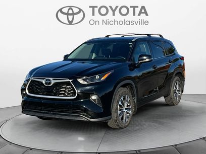 Used 2022 Toyota Highlander XLE