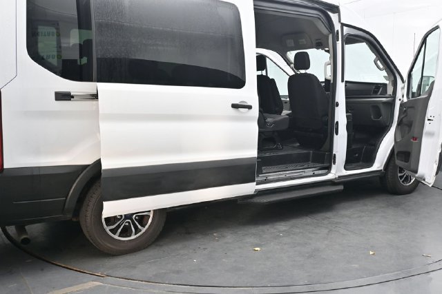 Used 2022 Ford Transit 350 XLT RWD image 46
