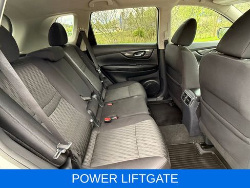 Used 2018 Nissan Rogue SV AWD/4WD image 15