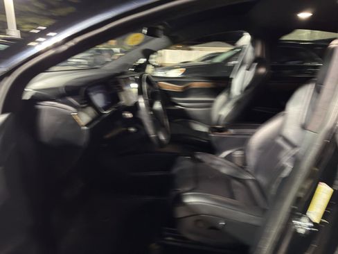 Used 2018 Tesla Model X 75D image 25