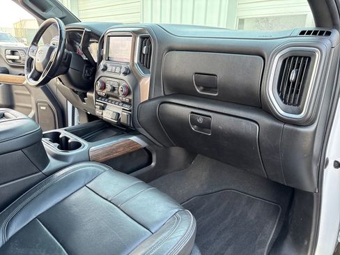 Used 2022 Chevrolet Silverado 2500 High Country w/ Z71 Off-Road Package image 62