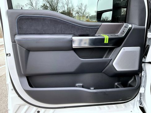 Used 2026 Ford F350 Platinum image 11