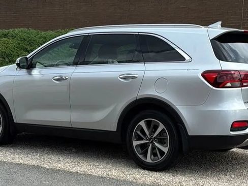 Used 2019 Kia Sorento EX FWD image 7