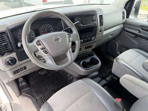 Used 2018 Nissan NV 3500 S RWD image 28