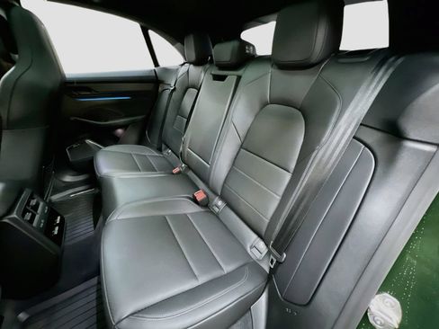 Certified 2026 Porsche Macan Turbo Electric AWD/4WD image 24