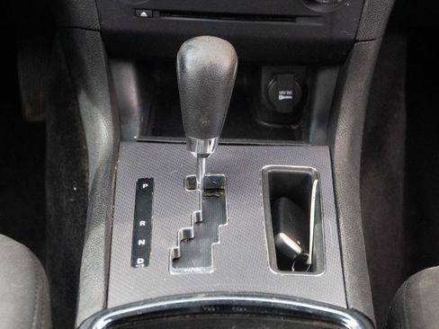 Used 2013 Dodge Charger SE RWD image 28