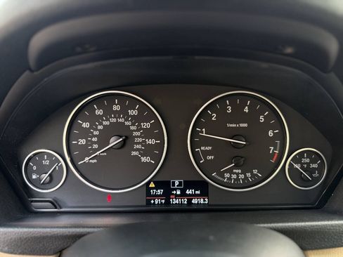 Used 2014 BMW 320i Sedan RWD image 11