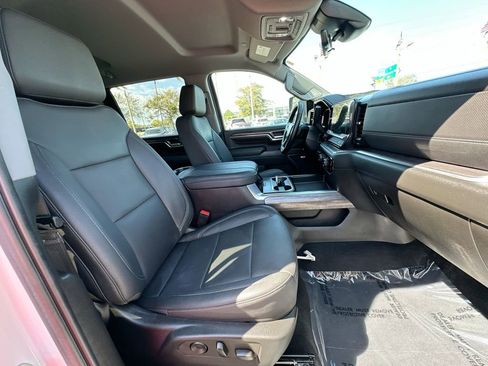 Used 2024 Chevrolet Silverado 2500 LTZ w/ LTZ Plus Package image 29