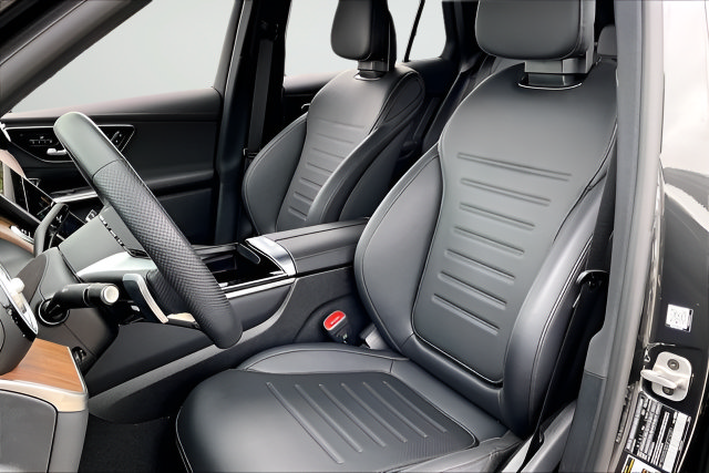 Certified 2025 Mercedes-Benz GLC 350e 4MATIC image 10