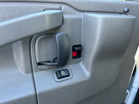 Used 2023 Chevrolet Express 3500 LT w/ LT Preferred Equipment Group image 16