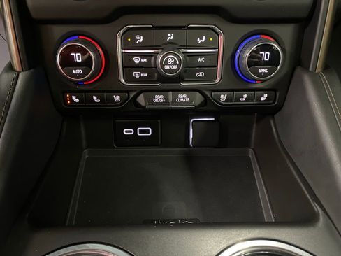 Used 2023 Chevrolet Tahoe High Country image 27