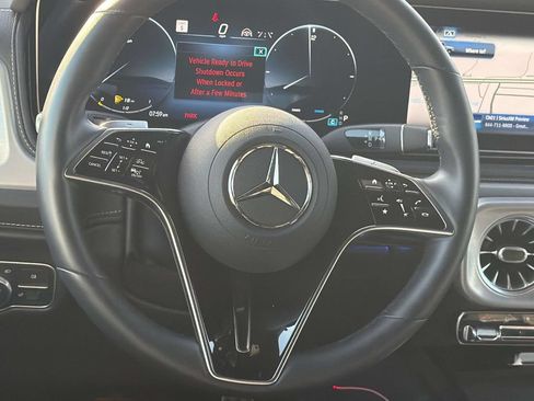 Used 2025 Mercedes-Benz G 550 image 11