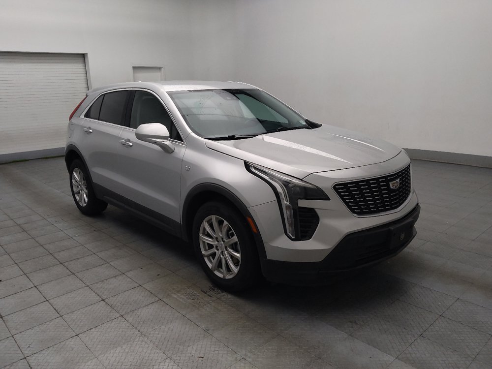 Used 2020 Cadillac XT4 Luxury w/ Cold Weather Package FWD image 13