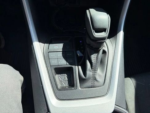 Used 2025 Toyota RAV4 XLE w/ Convenience Package AWD/4WD image 14
