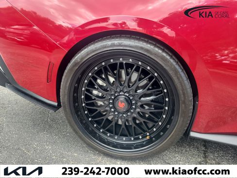 Used 2024 Ford Mustang GT Premium RWD image 9