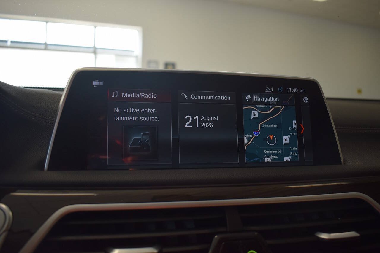 Used 2019 BMW 740i RWD image 33