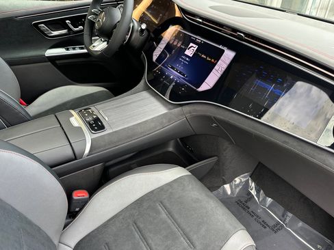 New 2025 Mercedes-Benz EQE AMG 4MATIC SUV image 30