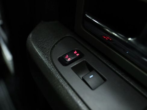 Used 2014 Ford F150 Platinum image 35