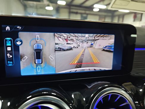 New 2026 Mercedes-Benz GLB 250 image 25