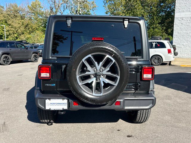 Used 2025 Jeep Wrangler Unlimited Sport S 4xe w/ Convenience Group AWD/4WD image 13