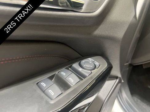Certified 2025 Chevrolet Trax RS image 21