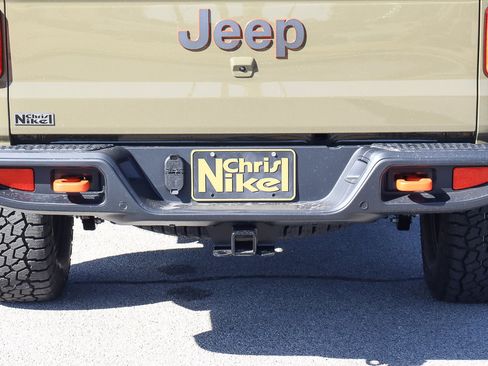 New 2026 Jeep Gladiator Mojave w/ Safety Group image 7