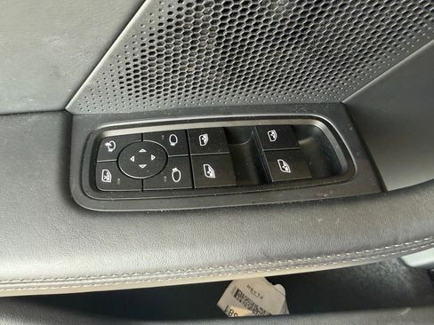 Certified 2025 Porsche Taycan GTS AWD/4WD image 21