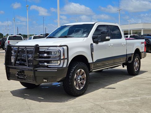 Used 2024 Ford F250 King Ranch w/ FX4 Off-Road Package AWD/4WD image 10