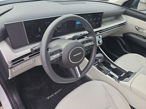 Used 2026 Hyundai Tucson SEL image 11