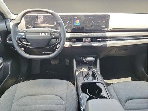 Used 2025 Kia K4 EX FWD image 10