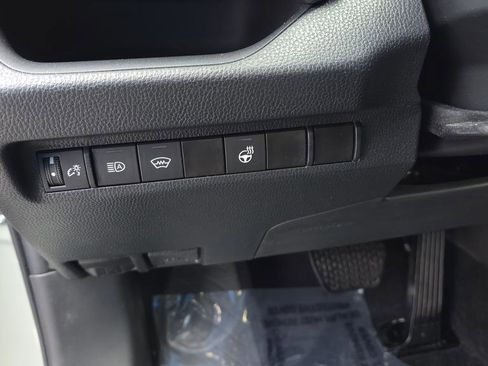 Used 2023 Toyota RAV4 XLE image 17