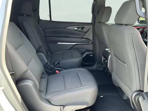 Used 2024 Chevrolet Traverse Z71 w/ Enhanced Driving Package image 30