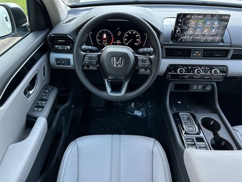 New 2025 Honda Pilot EX-L image 21