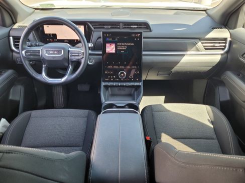 Used 2025 GMC Terrain Elevation AWD/4WD image 15